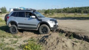 тест принудительных пневмоблокировок Suzuki Grand Vitara. Suzuki Grand Vitara diff lock test