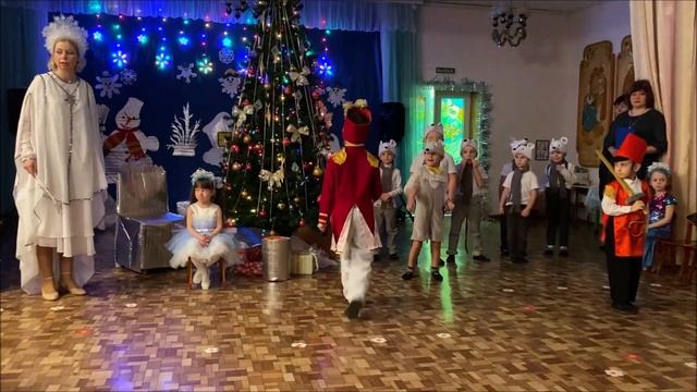 Новогодний утренник по мотивам сказки "Щелкунчик и мышиный король" смотреть онлайн