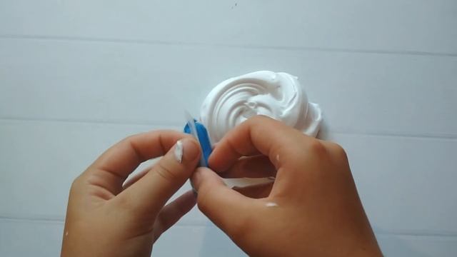 КАК СДЕЛАТЬ СЛАЙМ И ЧТО ДОБАВИТЬ В СЛАЙМ, ЧТОБЫ ОН ТЯНУЛСЯ/СЛАЙМ ИЗ КЛЕЯ В ДОМАШНИХ УСЛОВИЯХ смотреть онлайн