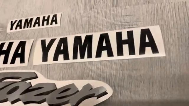 Набор наклеек для Yamaha Fazer смотреть онлайн