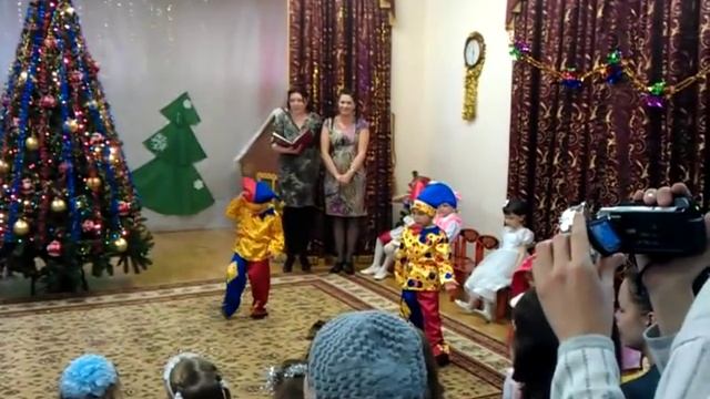 Танец Петрушки смотреть онлайн