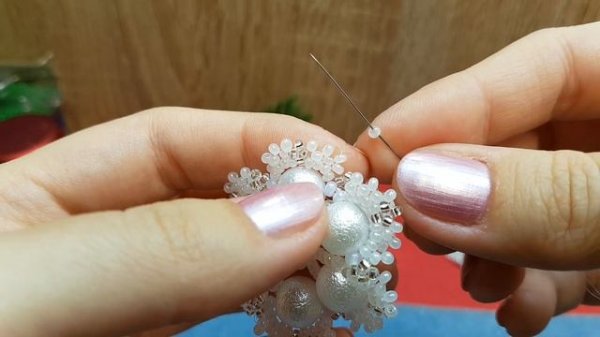 ДОПОЛНЕНИЕ/Beaded snowflake/Pearl snowflake/Beaded brooch