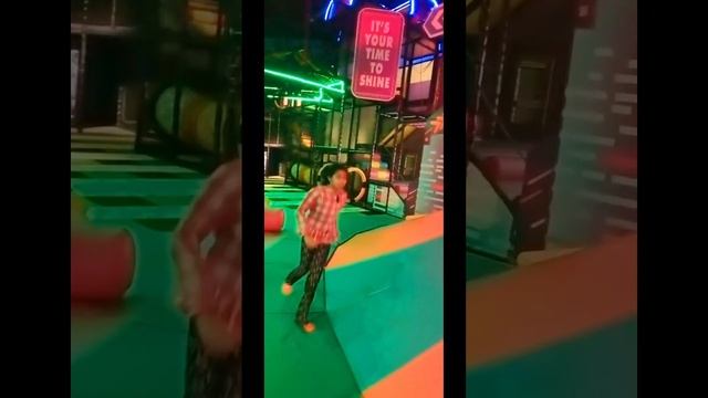 Exploring Neon Galaxy Indoor Playworld! #adventure #play #playground #sisterhood #trip #trending смотреть онлайн