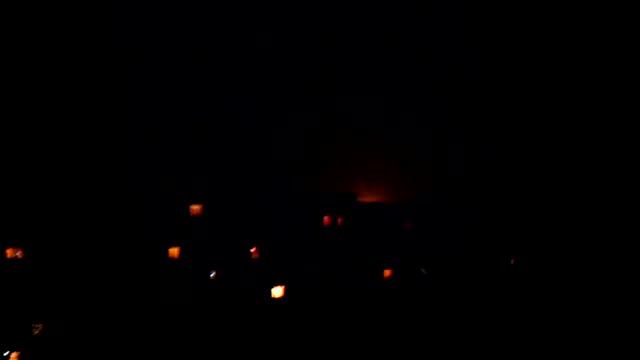 Краматорск 1.06.2014 - c аэродрома выпущенная сигнальная ракета смотреть онлайн