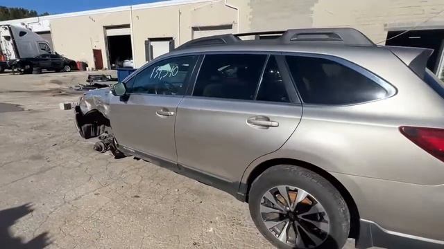 2015 SUBARU OUTBACK 3.6R LIMITED смотреть онлайн