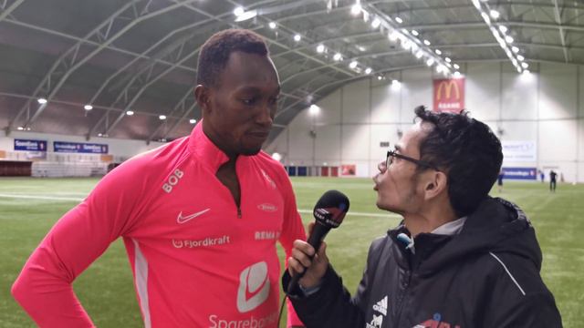 Hør Dauda Bamba etter Helsinki kampen смотреть онлайн