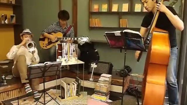 I could write a book jazz trio(Flugel horn - Guitar - Bass) смотреть онлайн