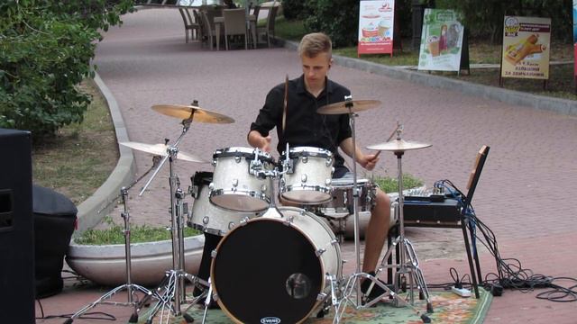 Пустите меня на танцпол - HammAli & Navai - Drum Cover - Даниил Варфоломеев смотреть онлайн