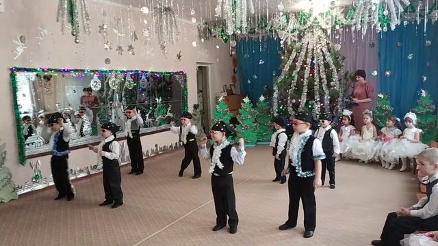 детский сад Рябинка Новый год 28/12/2018 часть 2 смотреть онлайн