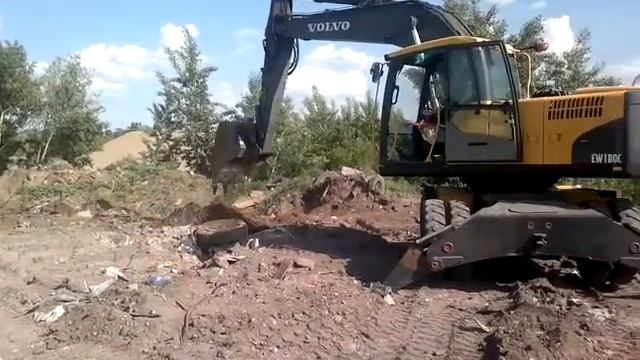 Работа ООО"Автодормастер" VOLVO EW180C 2013 06 11 246 смотреть онлайн