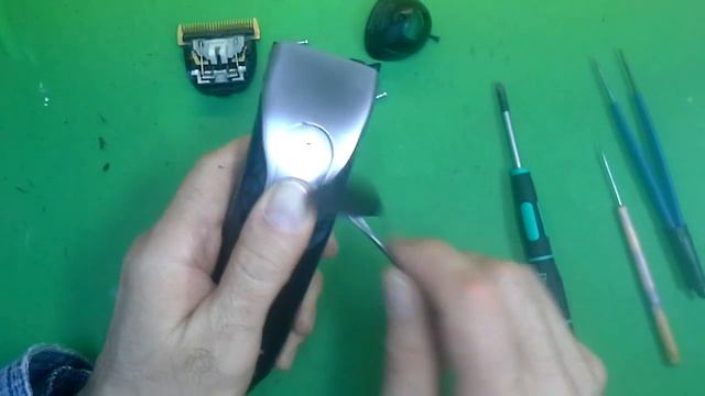 Как разобрать машинку для стрижки волос Panasonic ER1610 смотреть онлайн