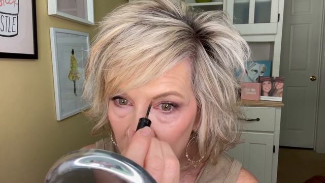 How To Fill In Thin Sparse Eyebrows/Revlon Colorstay Brow Tint смотреть онлайн