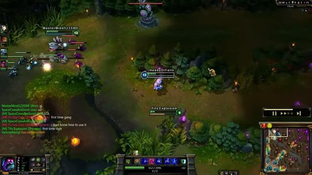 ►League of Legends Daily - 6/19/12 - Corporate Mundo need clone killer смотреть онлайн