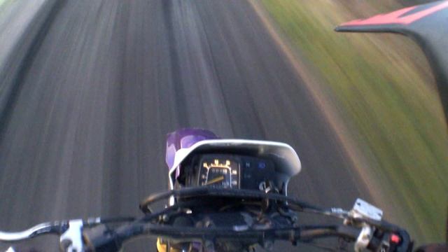 Suzuki Dr 125 Testy (Pierwsza jazda) смотреть онлайн