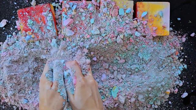 Crunchy Dyed Gym Chalk with Rainbow Surprise | Chalk ASMR смотреть онлайн