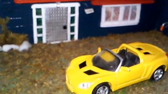 Miniatura Opel Speedster смотреть онлайн