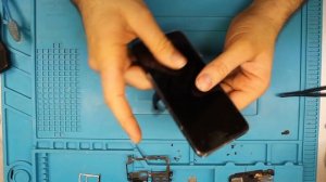 Honor 9 - Замена дисплея, правка корпуса, восстановление шлейфа сенсорных кнопок после коррозии