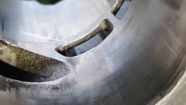 Убираю задир - очистка никасилового покрытия - восстановление алюминиевого цилиндра после прихвата смотреть онлайн