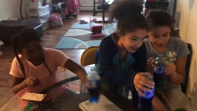 Mad styles - Sour Patch berry crush challenge смотреть онлайн