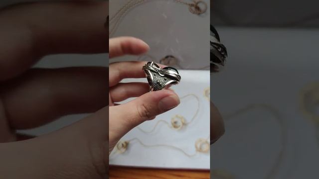 В наличии! ?зелёный кварц и турмалин шерл. смотреть онлайн