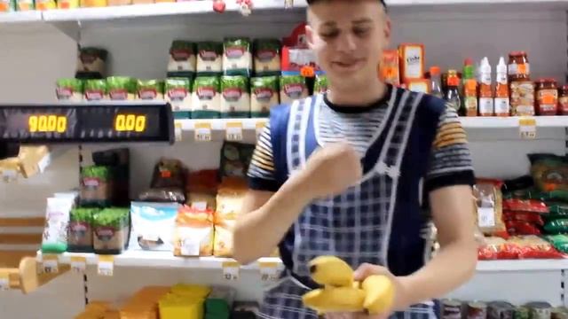 С голубем по жизни ВАЗМИ ВИДЕО, обдолбанный продавец.mp4 смотреть онлайн