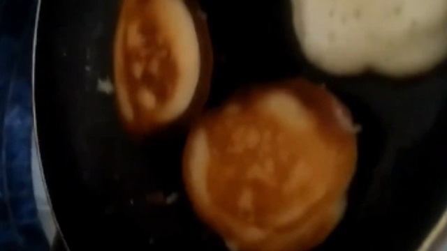 Пышные оладьи на кефире ? смотреть онлайн