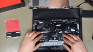 Lenovo ThinkPad X1 Yoga (3rd Gen) Unboxing Teardown