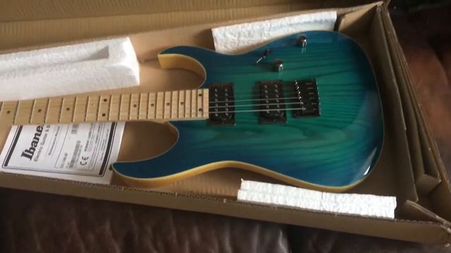 RG421AHM-BMT Ibanez unboxing смотреть онлайн