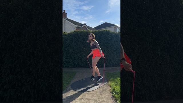 SO GOOOD to jump? #jumprope #skipping #jumpropetricks #footwork #skippingrope смотреть онлайн