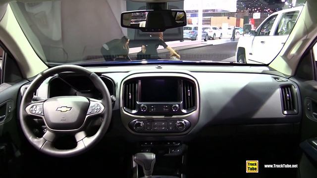 2019 Chevrolet Colorado Z71- Exterior and Interior Walkaround - 2018 LA Auto Show смотреть онлайн