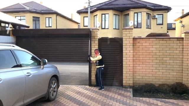 ПРИВЕТ СОСЕД В РЕАЛЬНОЙ ЖИЗНИ! Привет сосед  В РЕАЛЬНОЙ ЖИЗНИ хочет УГНАТЬ МАШИНУ! Hello Neighbor