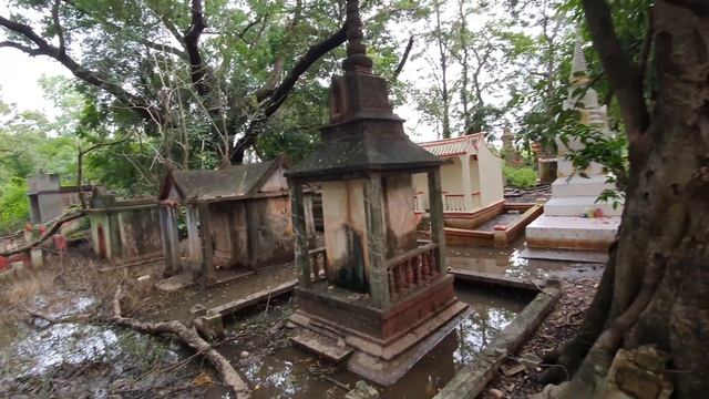 Ghosts, & Spirits, Spooky Graveyard, смотреть онлайн
