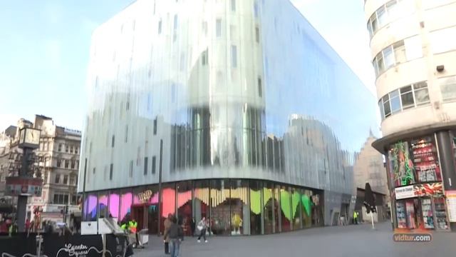 Explore Leicester Square - London: Video Travel Guide смотреть онлайн
