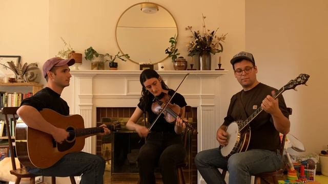Spotted Pony // Sonya Badigian, Reed Stutz, Aaron Tacke смотреть онлайн