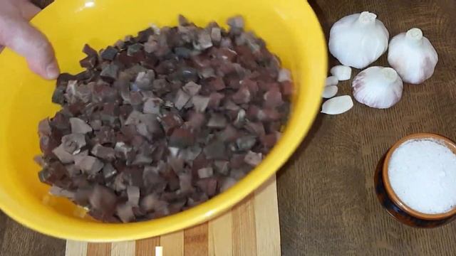 Салат Ё-МОЁ! Не новый но вкусный. Что же ТАКОГО я добавляю в этот САЛАТ. смотреть онлайн