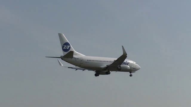 Аэропорт Внуково. Boeing 737-500, бортовой №: VQ-BPP (c 03.03.2022 г. - RA-73049), а/к "ЮТэйр".