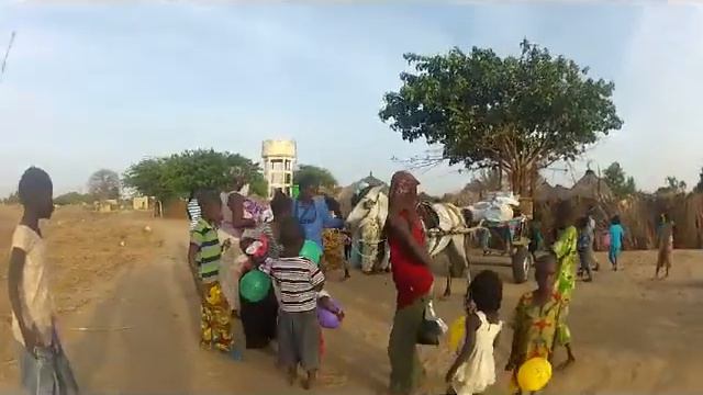 L'association "Un sourire en rose" Voyage solidaire au Sénégal смотреть онлайн