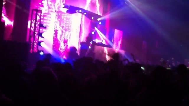 Bassnectar 7/14/11 part 1 Reno,NV смотреть онлайн