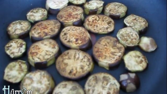 Очень вкусный Чечевичный суп с баклажанами. Çok lezzetli Mercimek patlıcanlı çorbası. смотреть онлайн