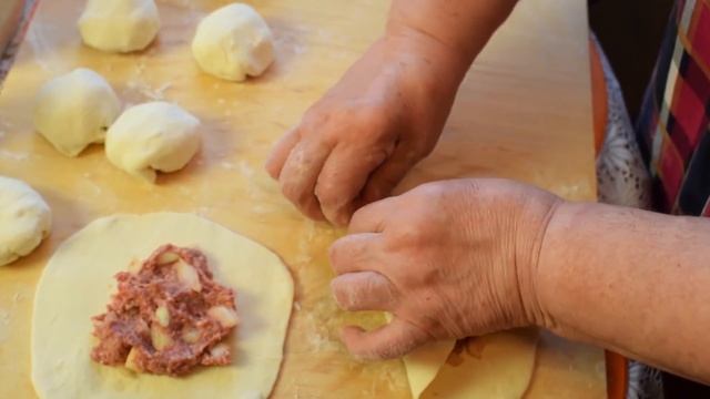 Самса. Легко и очень вкусно! Удивление гостей гарантировано! Супер рецепт! Мамины рецепты смотреть онлайн