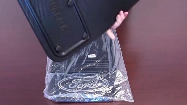 Gatorback Mud Flaps - Ford Black Oval logo with black wrap background rear flaps смотреть онлайн