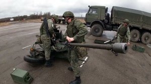 Ремонт зенитной установки участниками конкурса среди военнослужащих ВДВ «Мастер-оружейник»