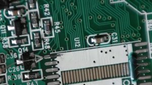 Восстановление контактных площадок на печатной плате. Repairing broken pads on a circuit board.