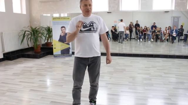 Самопрезентация: спикер Виталий - Риэлтор. Тренинг Дмитрия Бузовского смотреть онлайн