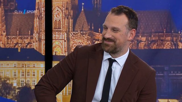 Topolánek jako hokejista? Nadává, ale nepere se, prozradil Dejdar смотреть онлайн