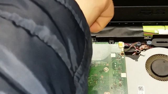 Ноут Asus перестал работать от батареи смотреть онлайн