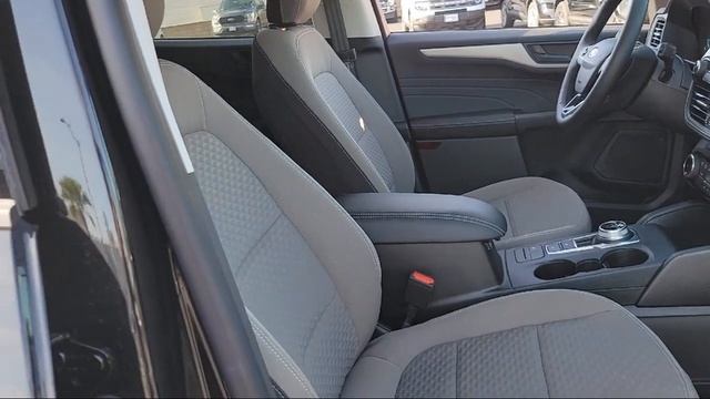 2022 Ford Escape Hybrid SE