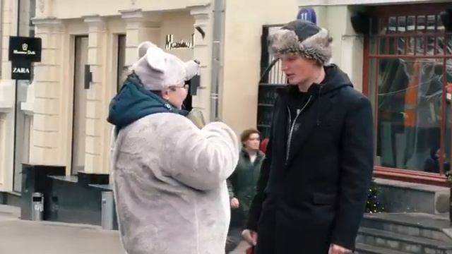 Подарил 20 тысяч мышке? на подарок родителям смотреть онлайн