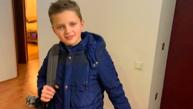 ?24 ЧАСА ТОЛЬКО ЦВЕТА РАДУГИ ? В Школу с ДЕВИЧЬЕЙ ЛИНЕЙКОЙ? смотреть онлайн