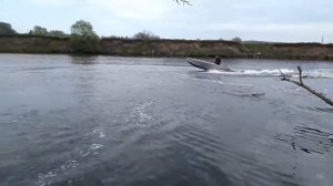 Маленькая лодка с водометом KJet 134 (32 км/час)